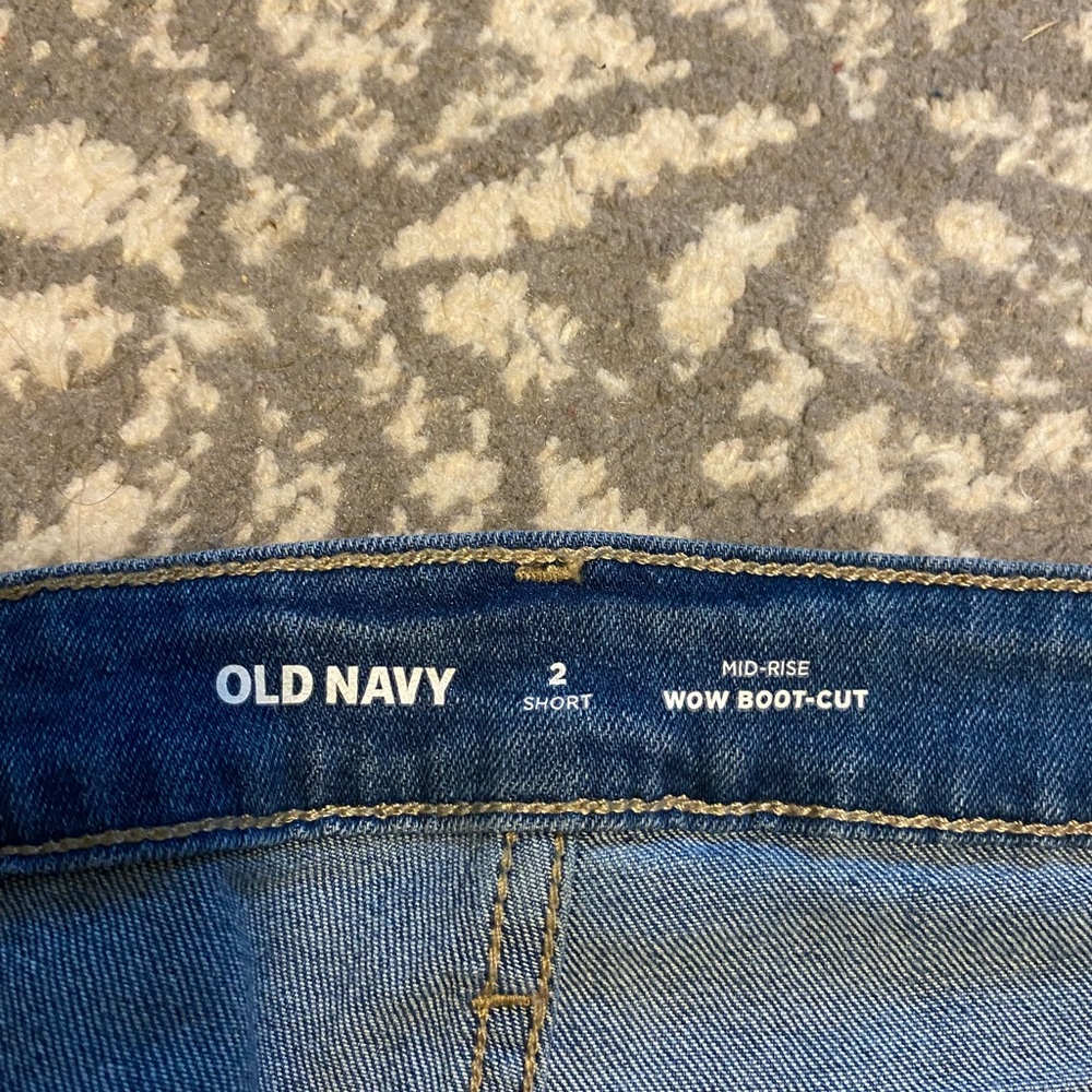 Old Navy Women's Bootcut Jeans in Blue - Picture 2 of 3